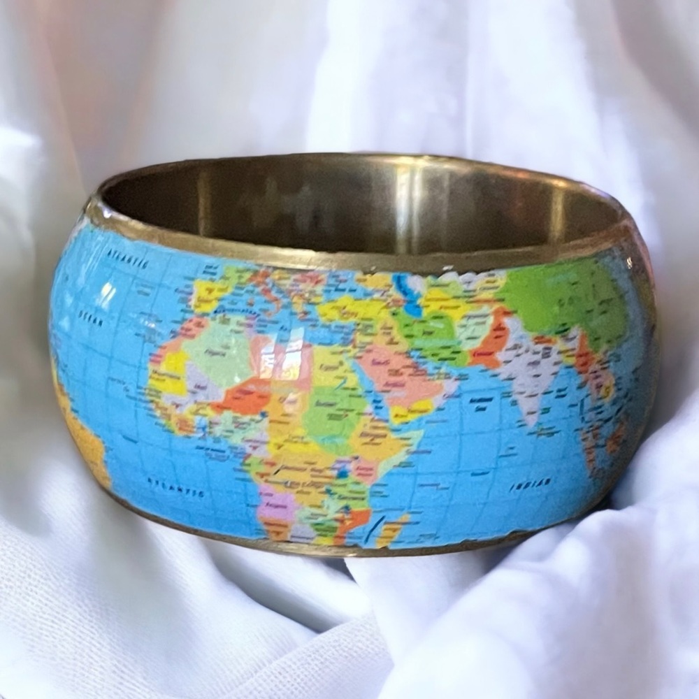 Vintage world globe brass bangle bracelet
